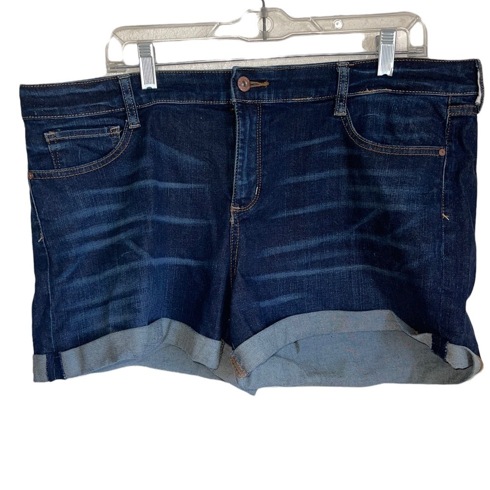 NWOT-Women’s Arizona Denim Short Shorts. Size 19 (Juniors)